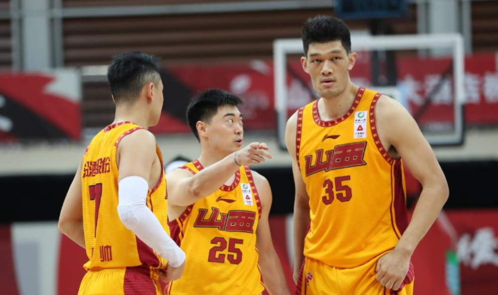 体育赛事-关于转折点！武汉三镇豪取连胜，NBA总决赛今晨攻防权衡，气氛紧张，纪律约束更严格的信息